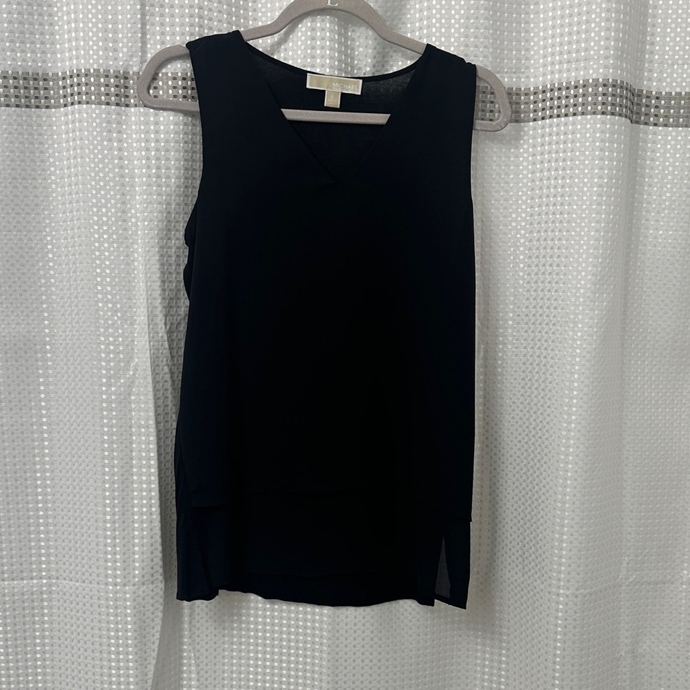MICHAEL Michael Kors Black Sleeveless V-Neck Top